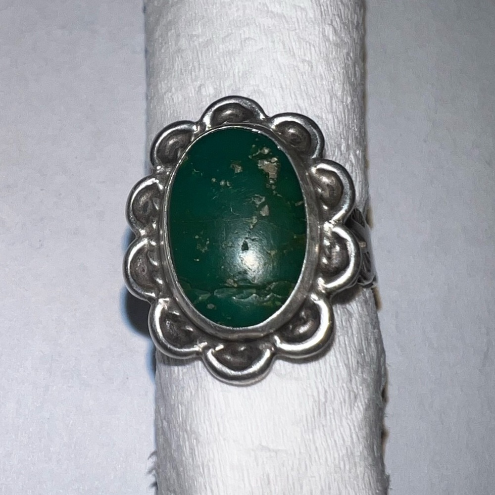 Green stone ring